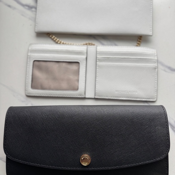 Wallet/Clutch - Picture 3 of 4